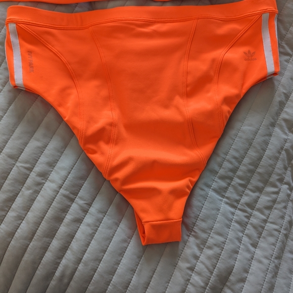 Adidas x Ivy Park swimsuit set - Picture 8 of 9